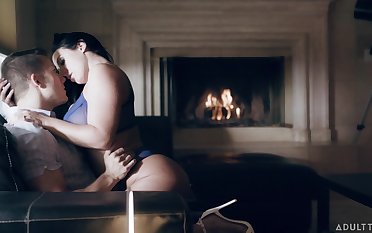 Interview of popular adult carve Angela White